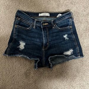 Abercrombie ripped Jean shorts